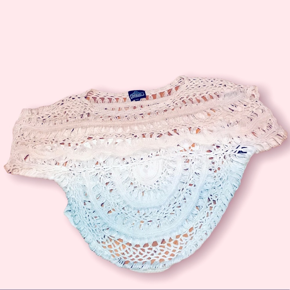 This cover up is so pretty can wear dressed up or down worn once